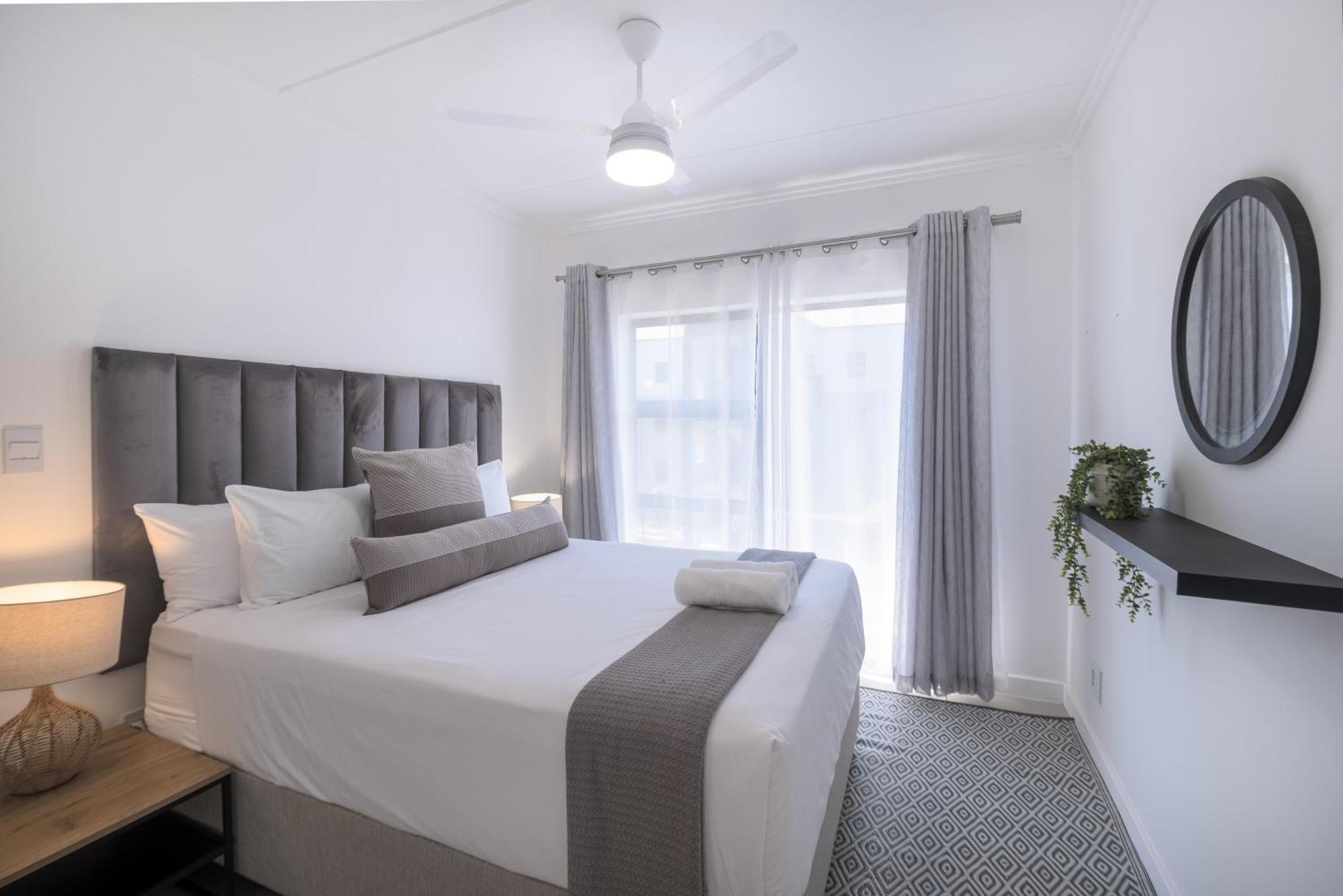 Ballito Village Luxury Apartments ภายนอก รูปภาพ