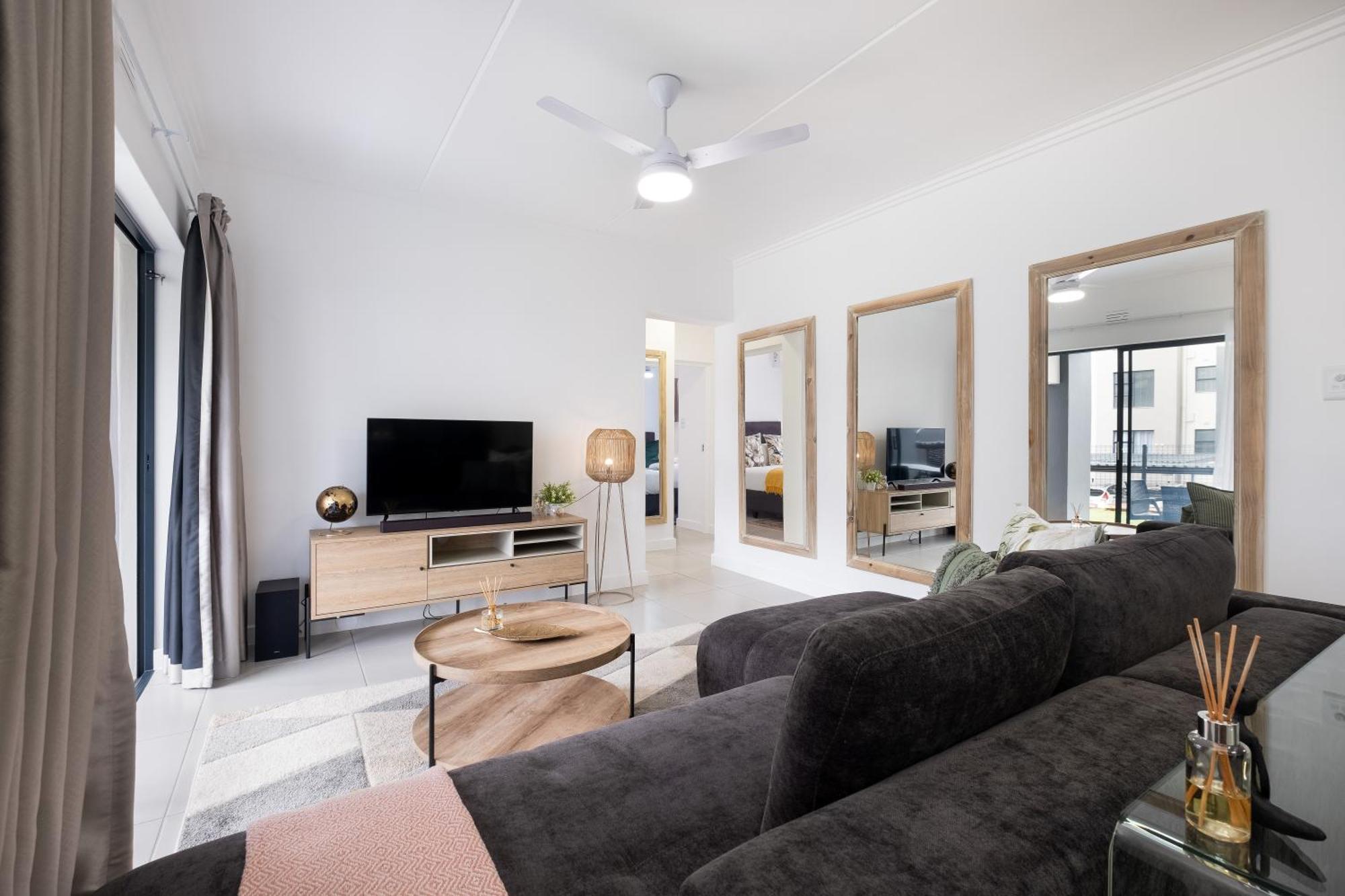 Ballito Village Luxury Apartments ภายนอก รูปภาพ