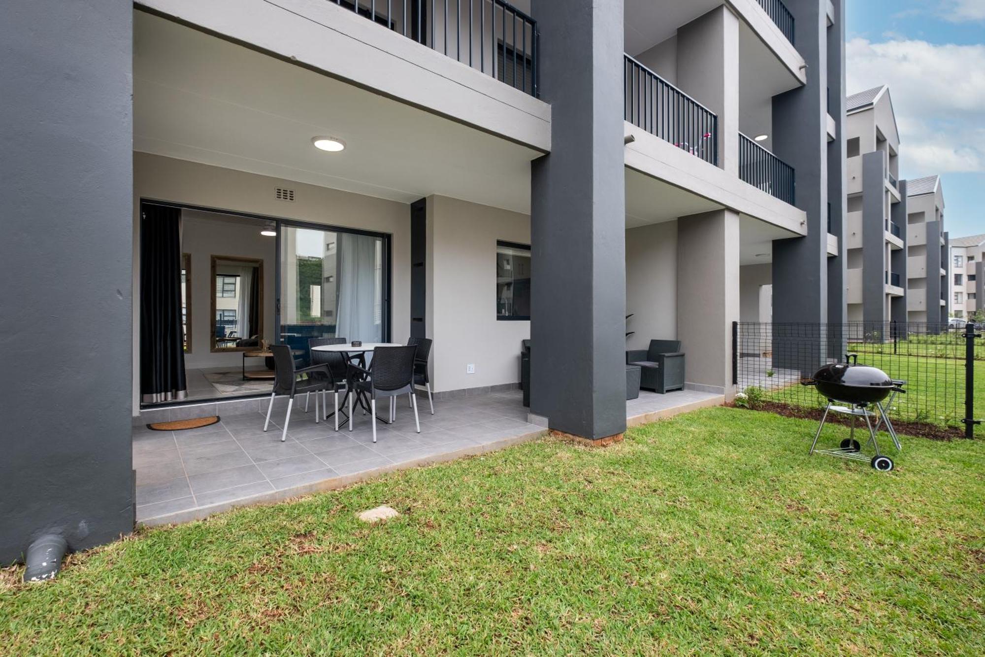 Ballito Village Luxury Apartments ภายนอก รูปภาพ