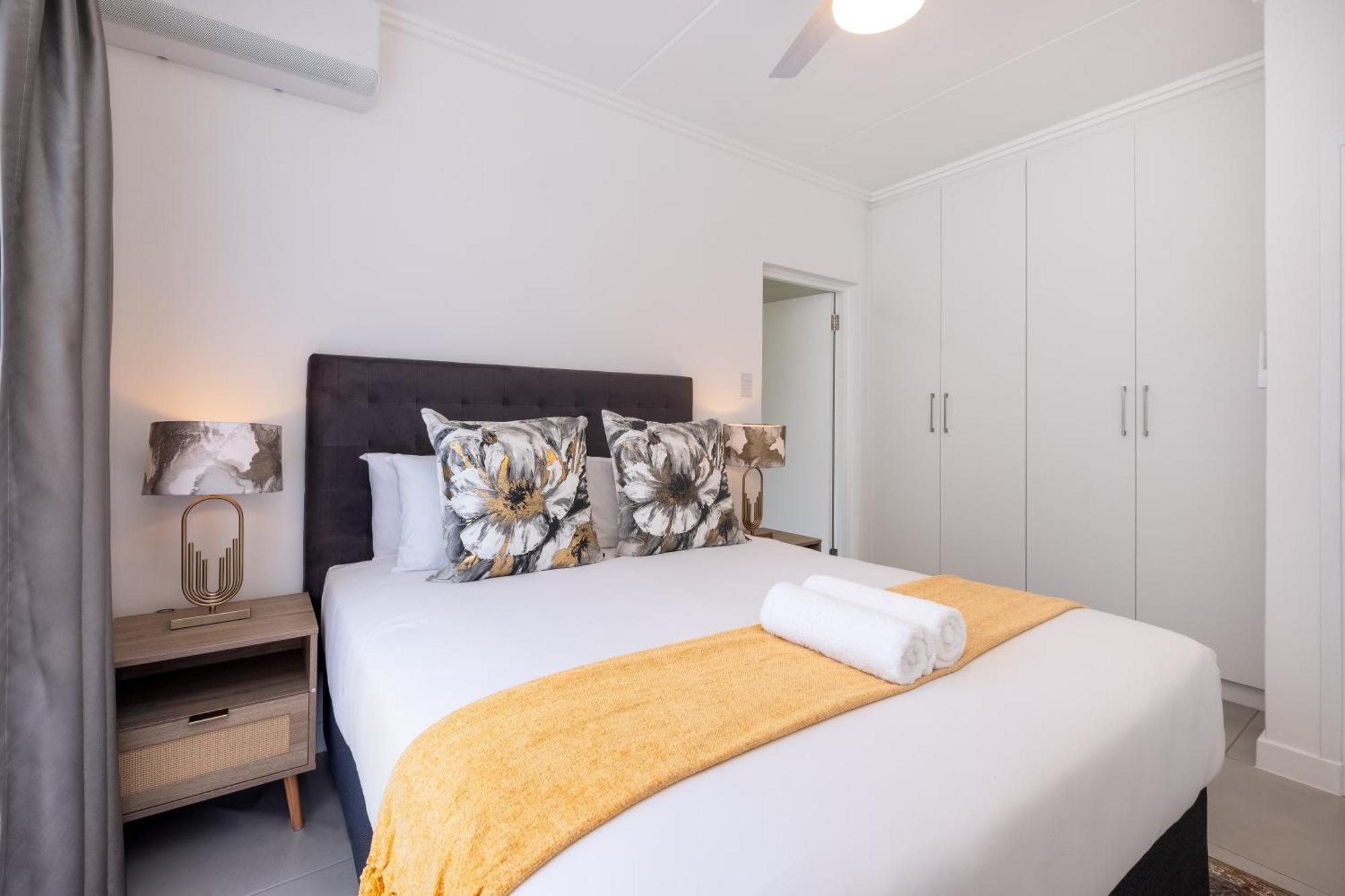 Ballito Village Luxury Apartments ภายนอก รูปภาพ