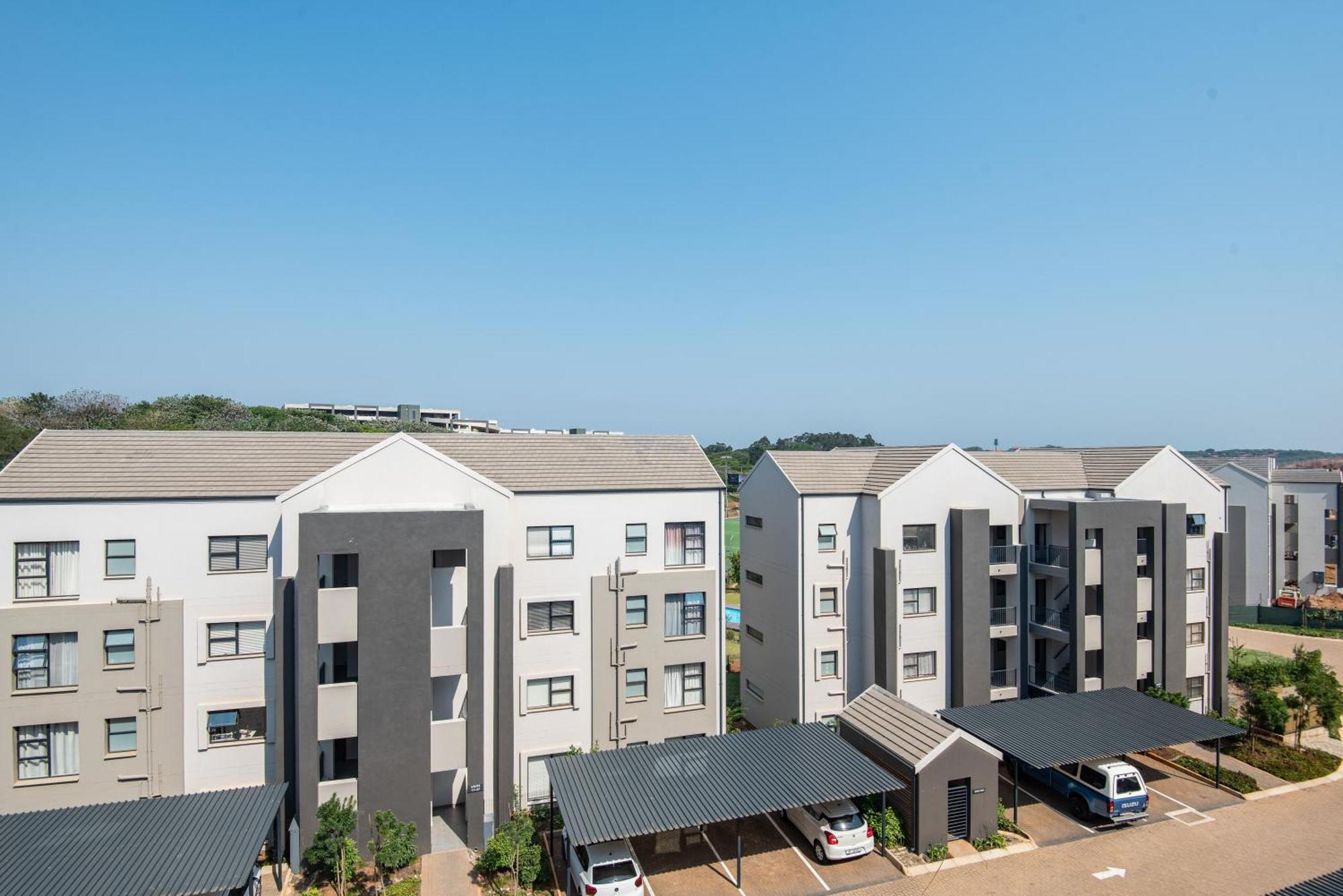 Ballito Village Luxury Apartments ภายนอก รูปภาพ