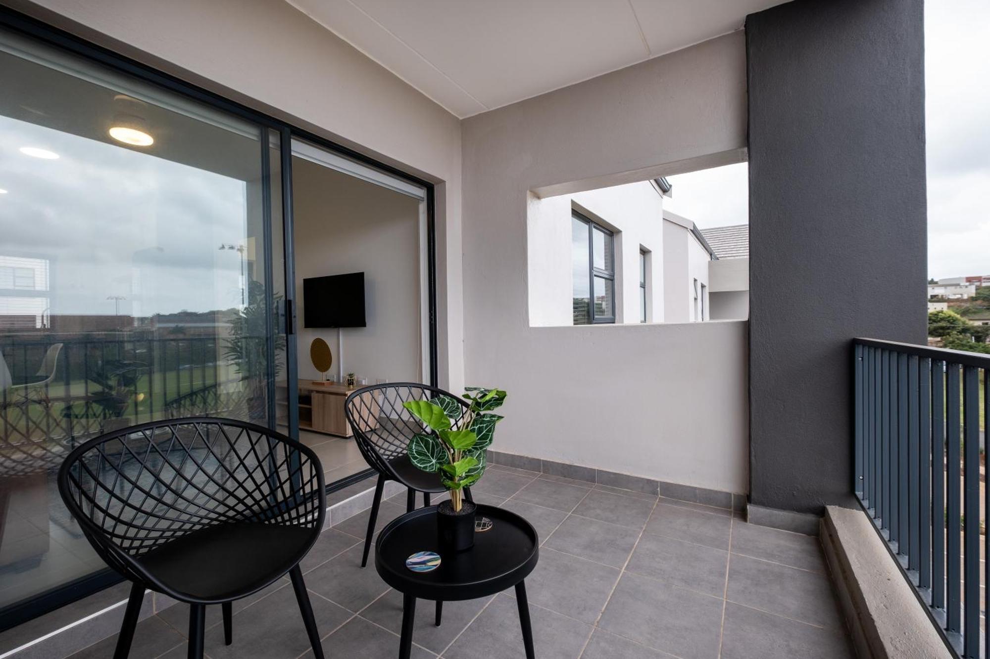 Ballito Village Luxury Apartments ภายนอก รูปภาพ